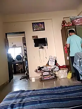 hot punekar online show from 02/24/25, 03:44