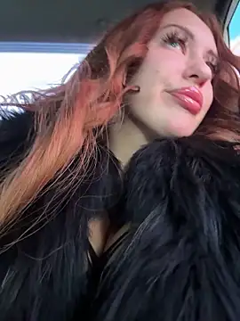 AndreaMood online show from 10/21/25, 02:56