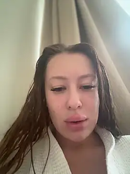 AndreaMood online show from 10/28/25, 01:20