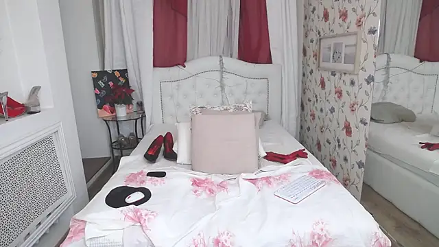 SilviaHart online show from 12/01/25, 09:03