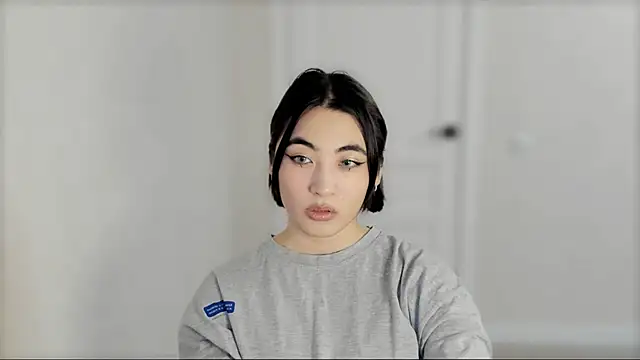  hannah baker online show from 02/24/25, 01:53