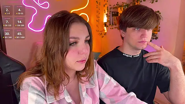 RobertAndLinela online show from 11/01/25, 03:58