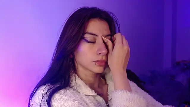 nala-saphir online show from 03/21/25, 11:22