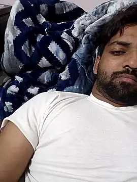 playboyz77 online show from 11/19/25, 03:56