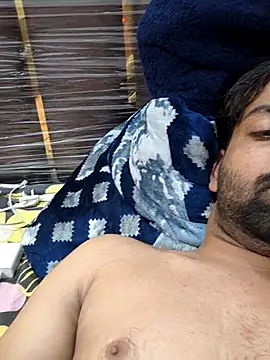 playboyz77 online show from 03/29/26, 01:33