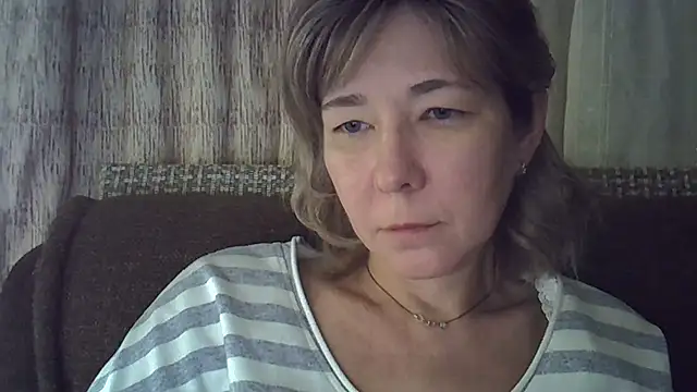 EllaJohnsonX online show from 01/12/25, 08:14