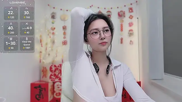 Natasha2025 online show from 01/30/25, 04:34