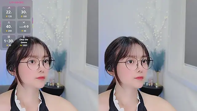 Natasha2025 online show from 10/17/25, 02:08