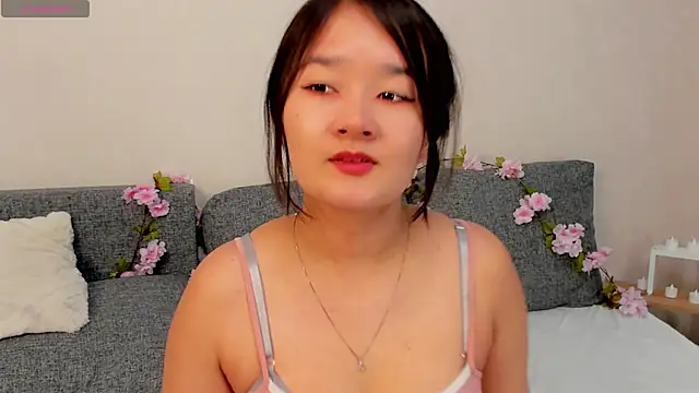 Maekko online show from 12/17/25, 05:30