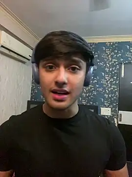 Snapshot of sunny49477 chatting on 02/01/25, 11:10 sunny49477 online show from 02/01/25, 11:10