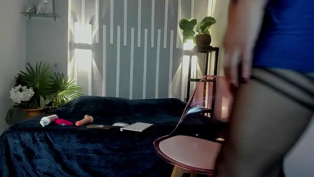 Samantha  cooper online show from 03/07/25, 10:35