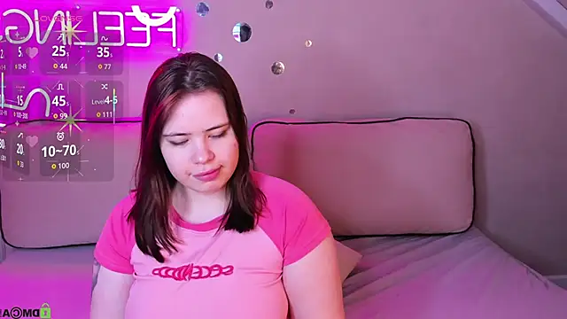 EricaElliott online show from 12/04/25, 08:45