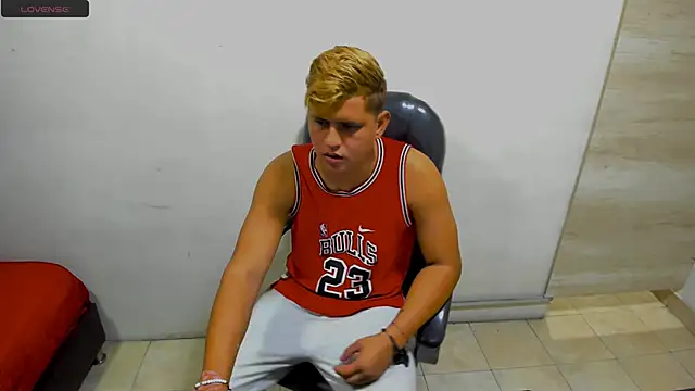 Warning Boy online show from 12/27/24, 01:22