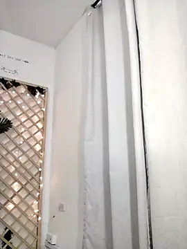 Snapshot of Mia_WAll chatting on 01/03/25, 02:10 Mia WAll online show from 01/03/25, 02:10