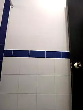 Snapshot of Mia_WAll chatting on 01/15/25, 01:20 Mia WAll online show from 01/15/25, 01:20