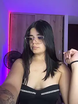 pretty angela1 online show from 06/03/26, 03:42