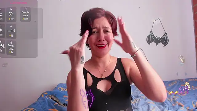 Laura hellss online show from 01/15/25, 07:12