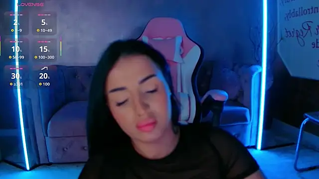 Snapshot of evanew_ chatting on 11/05/25, 05:57 evanew online show from 11/05/25, 05:57