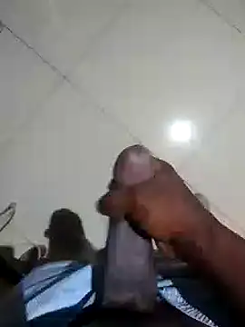 Snapshot of dikker chatting on 12/26/24, 12:25 dikker online show from 12/26/24, 12:25