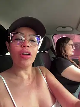 KarolRubi1 online show from 11/19/25, 01:22