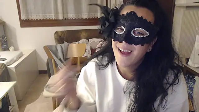 Snapshot of LasolitaAuri chatting on 03/02/25, 03:56 LasolitaAuri online show from 03/02/25, 03:56