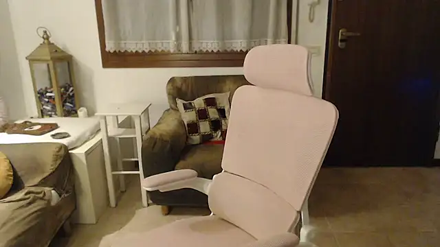 Snapshot of LasolitaAuri chatting on 03/03/25, 08:21 LasolitaAuri online show from 03/03/25, 08:21