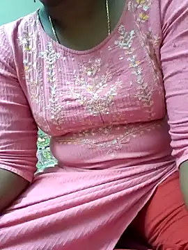 Snapshot of Tamil_roja69 chatting on 12/24/24, 05:13 Tamil roja69 online show from 12/24/24, 05:13