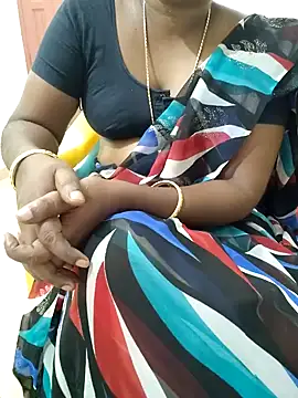 Snapshot of Tamil_roja69 chatting on 12/26/24, 04:04 Tamil roja69 online show from 12/26/24, 04:04