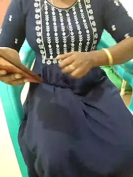 Snapshot of Tamil_roja69 chatting on 12/30/24, 03:24 Tamil roja69 online show from 12/30/24, 03:24