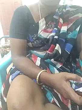 Snapshot of Tamil_roja69 chatting on 01/09/25, 12:41 Tamil roja69 online show from 01/09/25, 12:41