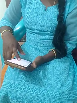 Snapshot of Tamil_roja69 chatting on 01/21/25, 12:29 Tamil roja69 online show from 01/21/25, 12:29