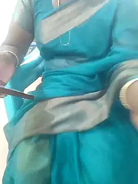 Snapshot of Tamil_roja69 chatting on 01/22/25, 12:38 Tamil roja69 online show from 01/22/25, 12:38