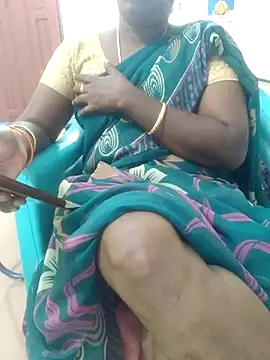 Snapshot of Tamil_roja69 chatting on 02/06/25, 01:32 Tamil roja69 online show from 02/06/25, 01:32