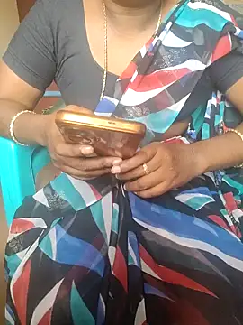 Snapshot of Tamil_roja69 chatting on 02/08/25, 07:26 Tamil roja69 online show from 02/08/25, 07:26