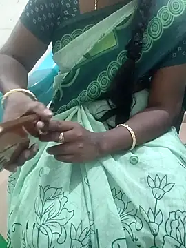 Snapshot of Tamil_roja69 chatting on 02/12/25, 05:15 Tamil roja69 online show from 02/12/25, 05:15