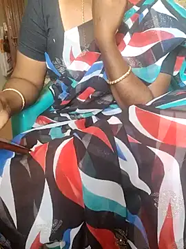 Snapshot of Tamil_roja69 chatting on 02/19/25, 07:06 Tamil roja69 online show from 02/19/25, 07:06