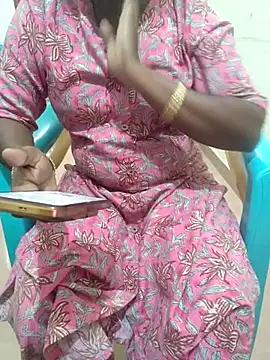 Snapshot of Tamil_roja69 chatting on 03/03/25, 04:03 Tamil roja69 online show from 03/03/25, 04:03