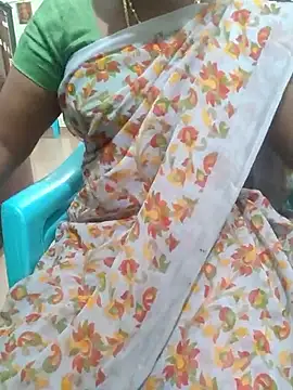 Snapshot of Tamil_roja69 chatting on 03/07/25, 04:11 Tamil roja69 online show from 03/07/25, 04:11