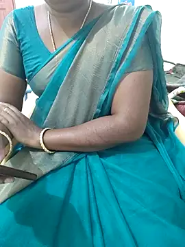 Snapshot of Tamil_roja69 chatting on 03/10/25, 01:10 Tamil roja69 online show from 03/10/25, 01:10