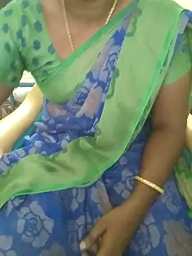 Snapshot of Tamil_roja69 chatting on 03/12/25, 05:13 Tamil roja69 online show from 03/12/25, 05:13