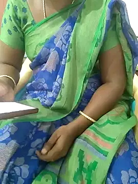 Snapshot of Tamil_roja69 chatting on 03/12/25, 12:47 Tamil roja69 online show from 03/12/25, 12:47