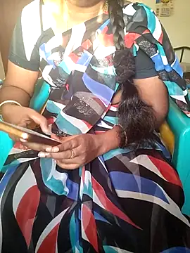 Snapshot of Tamil_roja69 chatting on 03/20/25, 12:22 Tamil roja69 online show from 03/20/25, 12:22