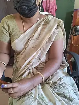 Snapshot of Tamil_roja69 chatting on 05/18/26, 05:13 Tamil roja69 online show from 05/18/26, 05:13