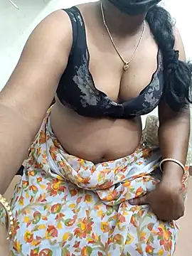 Snapshot of Tamil_roja69 chatting on 05/26/26, 05:42 Tamil roja69 online show from 05/26/26, 05:42
