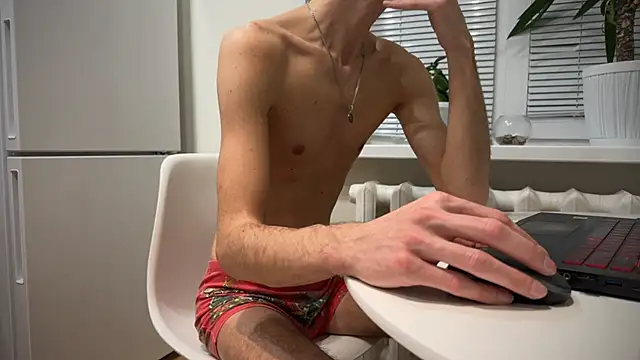 Snapshot of BrendanSilvers chatting on 12/26/24, 08:00 BrendanSilvers online show from 12/26/24, 08:00