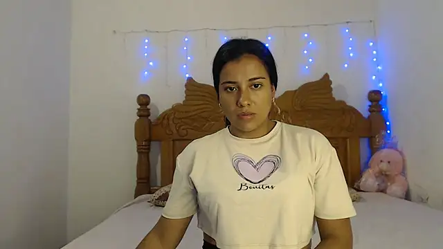 Coral0403 online show from 02/01/25, 07:34