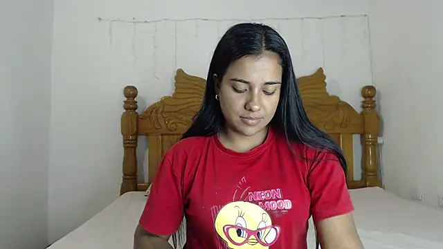 Coral0403 online show from 02/03/25, 06:49