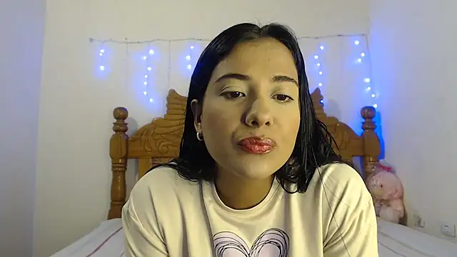 Coral0403 online show from 02/11/25, 09:25