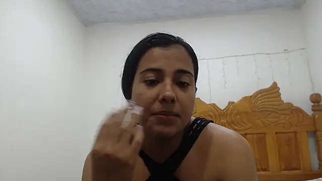 Coral0403 online show from 03/15/25, 08:54