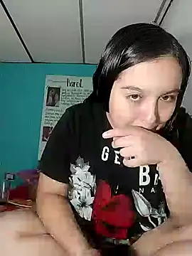 Snapshot of cleo_lincy13 chatting on 01/03/25, 04:22 cleo lincy13 online show from 01/03/25, 04:22